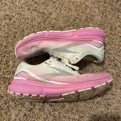 Brooks Ghost 15 Women's Running Shoes size 11, white/pink