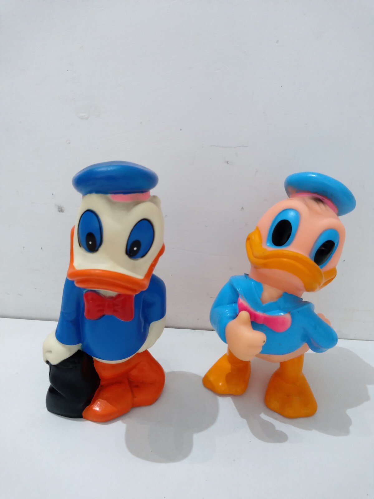 COPPIA PAPERINI D'EPOCA 20 cm - PAPERINO CON E SENZA VALIGIA - TIPO TAIWAN - '80