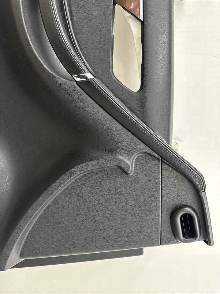 06-10 Juego de paneles de puerta eléctrica interior delantera Mercedes-Benz W251 R320 R350 OEM negro Foto 4 de 4