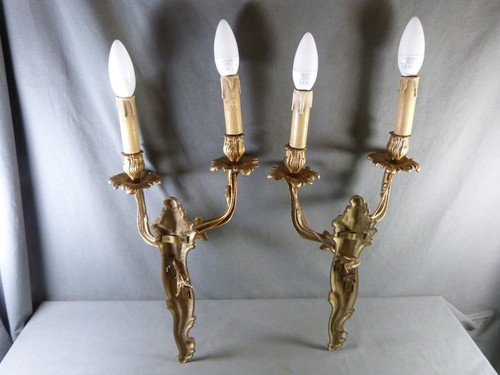Pair of French Louis XV Style Gilt Bronze Wall Sconces - Picture 9 of 10