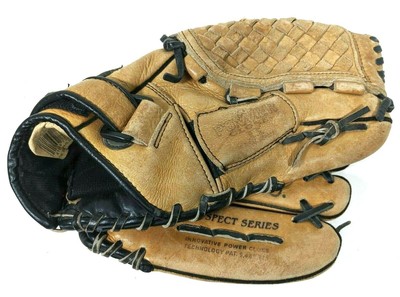 mizuno easy close glove