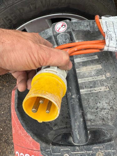 ⭐ ASPIRADOR EN SECO Y HÚMEDO INDUSTRIAL HILTI VC 40 -UM 110V POST LIBRE 2230 ⭐ - Imagen 5 de 9