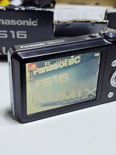 Panasonic Lumix DMC-FS16 No Batterie No Chargeur Seul Petit Défaut Voir Photos - Photo 9 sur 12