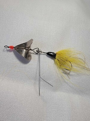 Leurre de pêche Floyd's BUZZER renard bleu noir fabriqué aux
