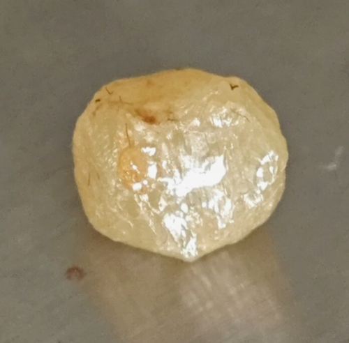 Natürlicher, loser Rohdiamant. Ungeschliffen / unbehandelt. 1,60 ct. Rep Kongo