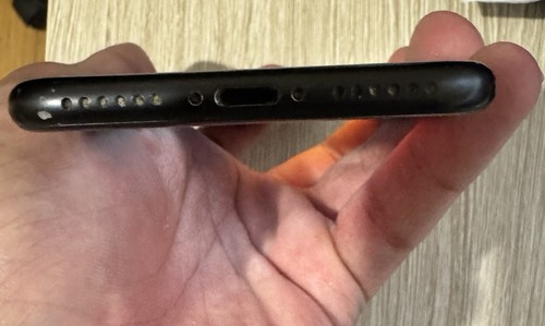 iPhone 7 128 Go noir débloqué super état - Photo 5 sur 6