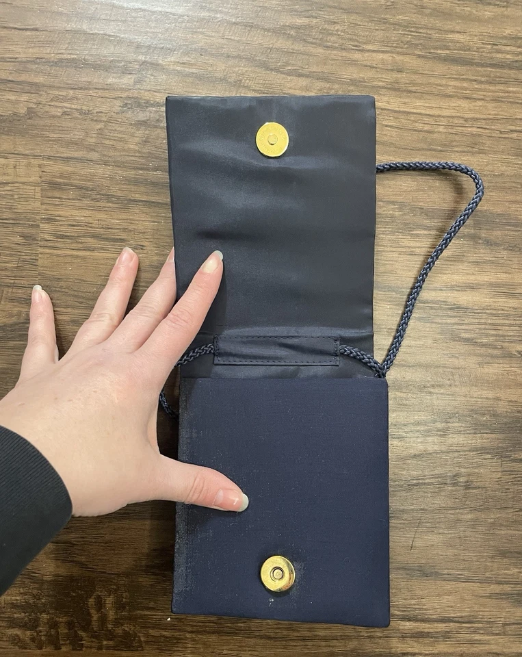 Mini monedero vintage con cuentas azules  Foto 4 de 4