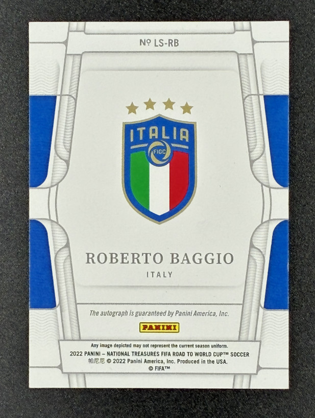 2022 National Treasures Roberto Baggio Legendary Signatures Auto 03/10 Italy view 2