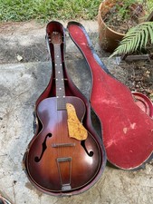 Chitarra Kay Archtop vintage anni 50 custodia originale etichetta esercito americano necessita di reset collo