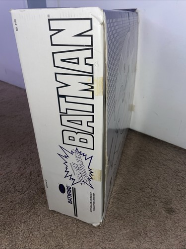 Batwing Villain Cruncher DC Comics Batman 1989 Toy Biz Vehicle Complete In Box - Picture 3 of 7