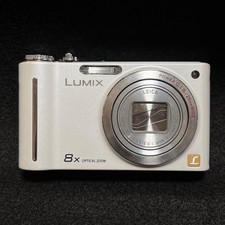 Fotocamera digitale compatta Panasonic LUMIX DMC-ZX1 con piccoli segni di usura