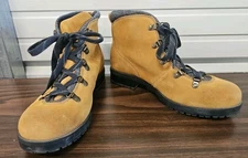Clarks Faralyn Hiking Boots Mustard Yellow Nubuck Womens US 9.5 Shoes Footwear