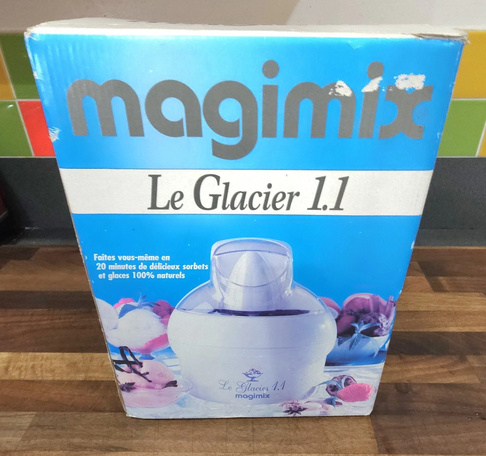 Magimix Le Glacier 1.1 Litre Ice Cream Maker,Sorbet & Frozen Yoghurt Dessert