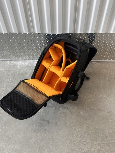 Case Logic for SLR Camera and Laptop Backpack - Picture 9 of 11