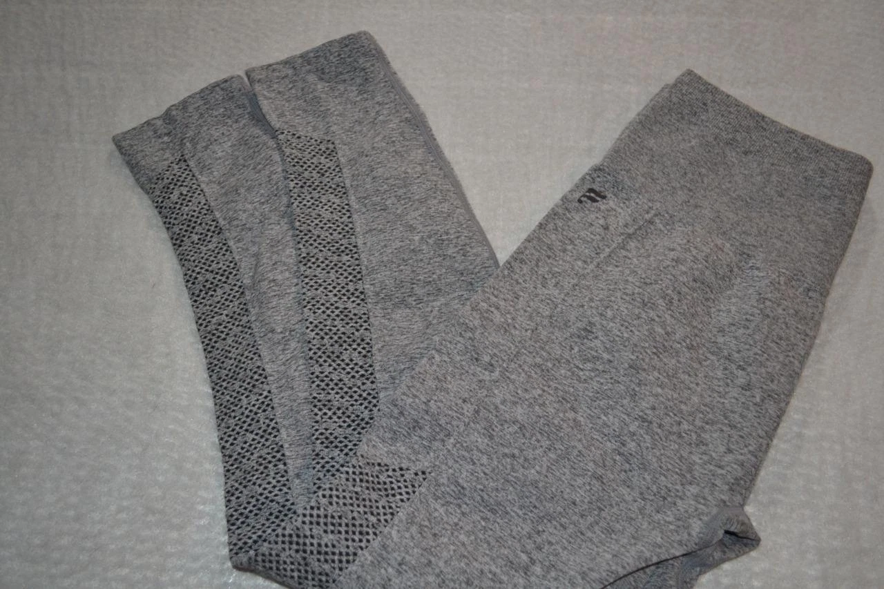 fabletics gym capris leggings
