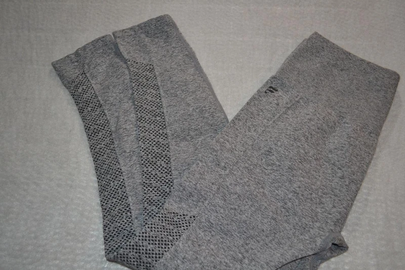 fabletics gym capris leggings
