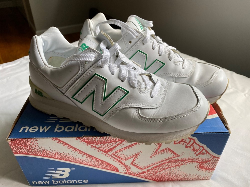 New Balance 574  Sz 8 - Used (Good Condition)