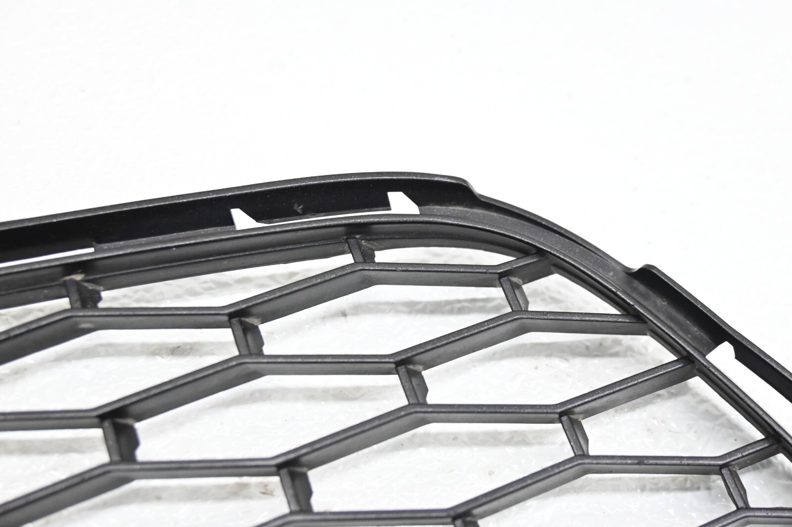 ⭐ 14-17 Maserati Quattroporte Front Right Lower Bumper Grille Molding Oem