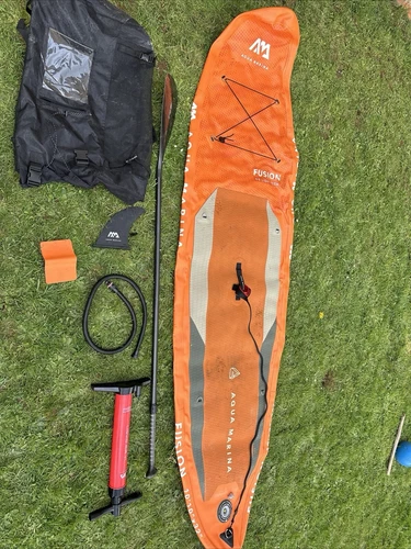 Aqua Marina FUSION 10'10" Paddle board/Inflatable SUP &carbon Fibre Paddle.