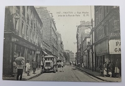 CPA PANTIN - Rue Hoche prise de la Rue de Paris 