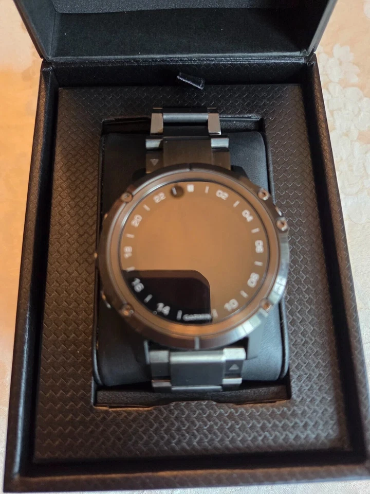 Garmin D2 Delta PX 飞行员钛表带手表 - 51 毫米格式 - (4) 表带 — 第 3/4 张图片