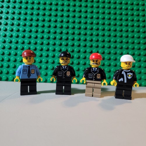 LEGO Minifigures Cops & Police Officer LOT of 4x Minifigures USED