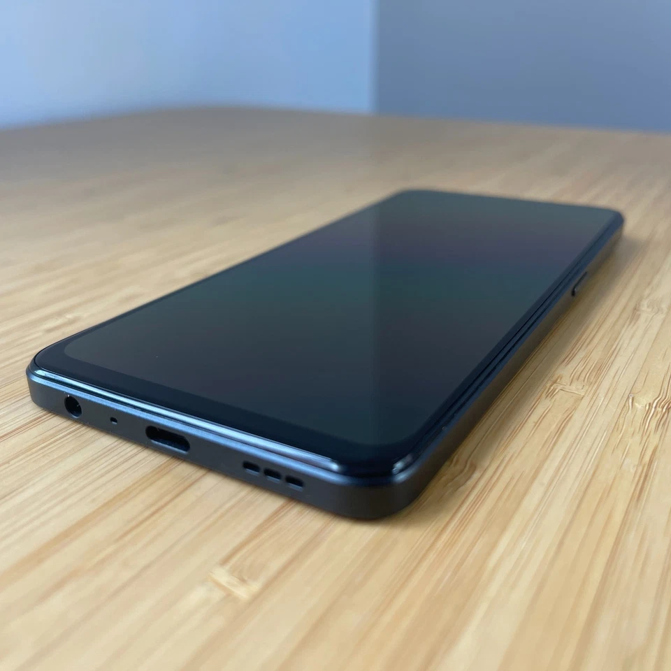 OPPO Reno8 Lite 5G | CPH2343 | 128GB/8GB RAM | Cosmic Black (MINOR SCREEN BURN) - image 3 of 4