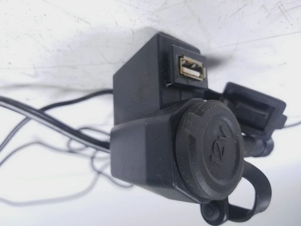 03 Honda VTX1800 C 12v alimentação auxiliar com montagem e USB frete grátis - Imagem 3 de 4