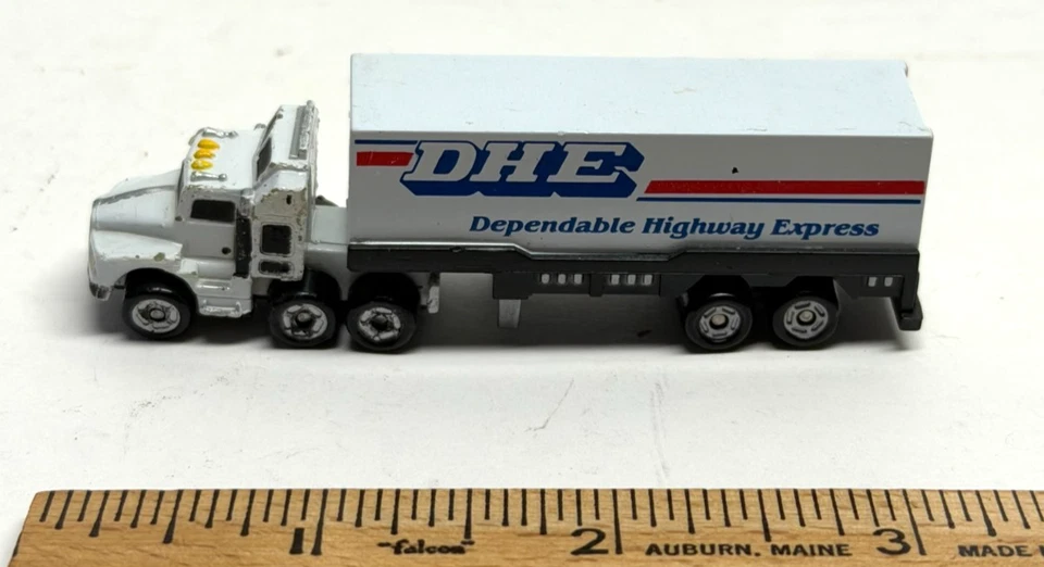VTG Funrise 1988 Micro Machines Truck Trailer DHE Dependable Highway Express 3” - Image 2 of 4