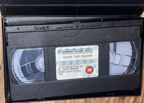 ENTER THE DRAGON - VHS - WARNER BROS - BRUCE LEE - Picture 3 of 3