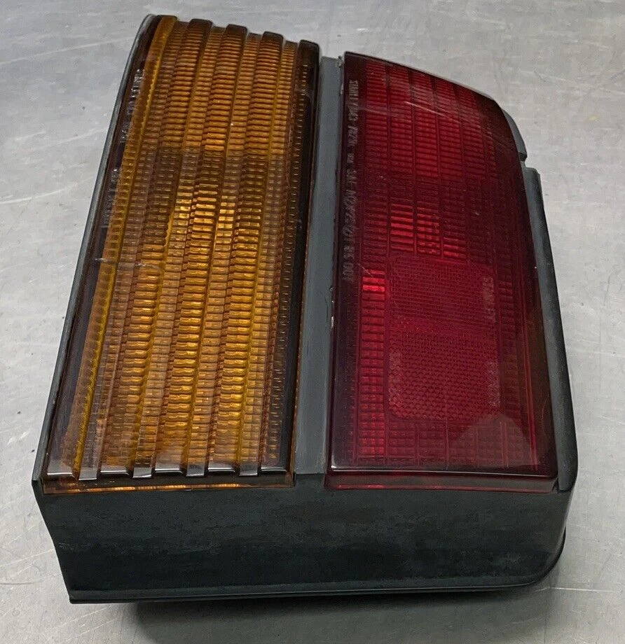 1988-1992 Mazda MX6 Driver LH Outer Tail Light Assembly OEM 043-7829 Foto 4 de 4