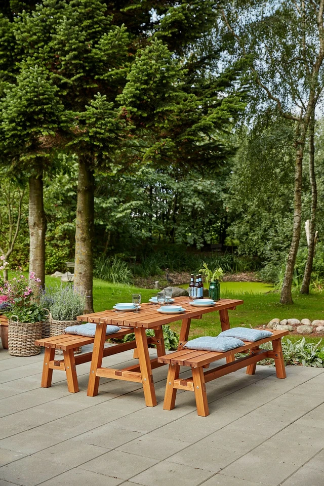 Sitzgarnitur Gartentisch Country Plankengarnitur 1 Tisch 2 Bänke teak farbgrund. - Bild 3 von 4