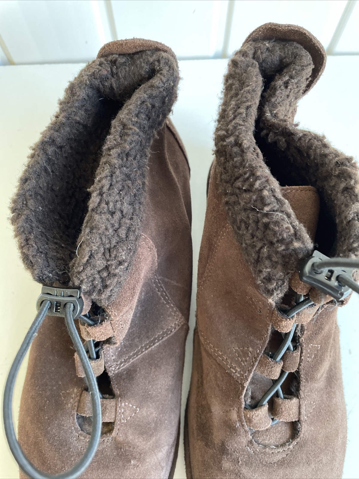 Lands End Ladies Brown Suede Ankle Boots Fleece Lined Lace Up Size 8 CS