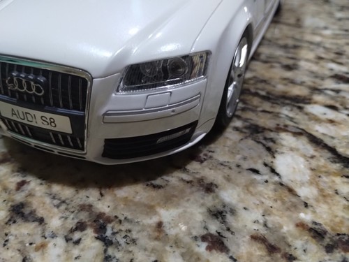 COCHE RESINA Otto AUDI S8 V10 ESCALA 1/18 Blanco Dañado Usado Suelto Sin Caja - Imagen 17 de 23