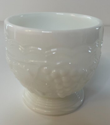 Imperial Vintage Grape Milk Glass Pattern Open Sugar Dish