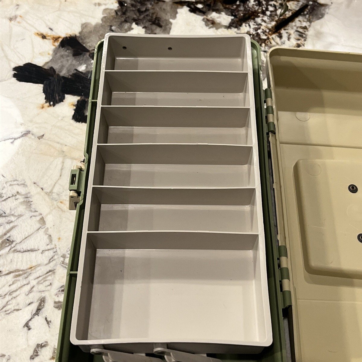 Boîte Plano EDGE Micro Jig Box – JK FISHER