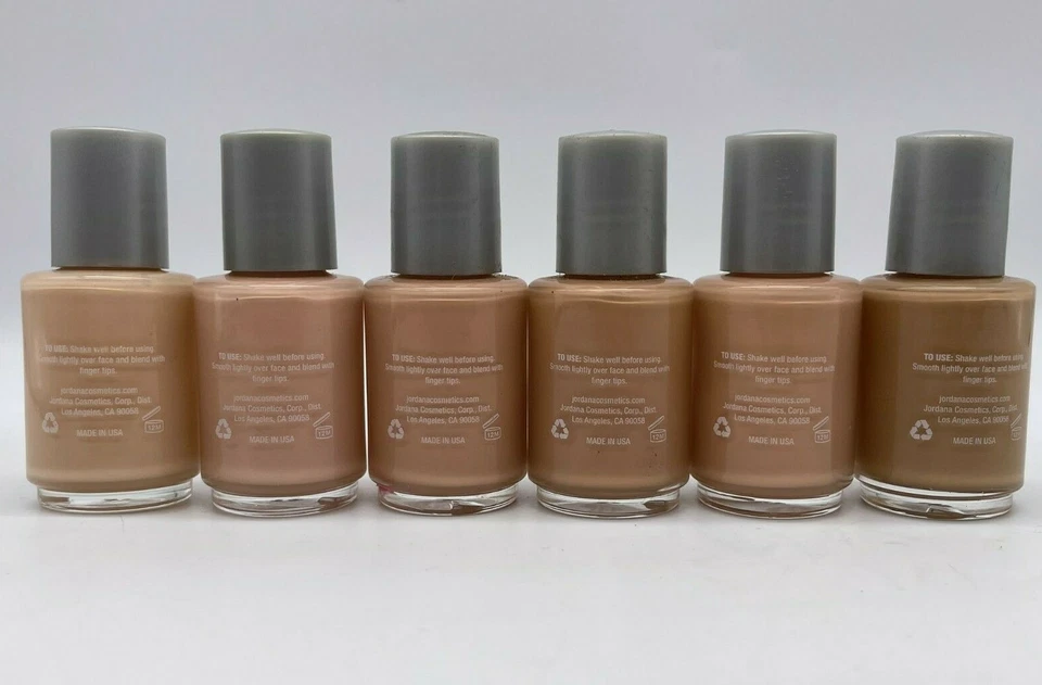 Base líquida cremosa sin aceite Jordana nueva 1 fl oz elige tu tono  Foto 2 de 2