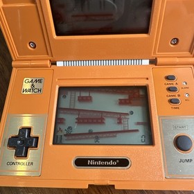 ⭐️ NINTENDO Donkey Kong Game and Watch in Excellent Condition (DK-52) 1982