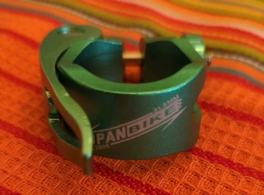 New Lot of 4 QR Seatpost Clamps 31.8mm Black Green Gold Blue - Image 4 of 4