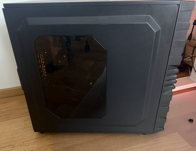 Windows PC: Core i7 7700K  4.2 GHz Corsair  32 GB DDR4 3600,  USB C,  M.2