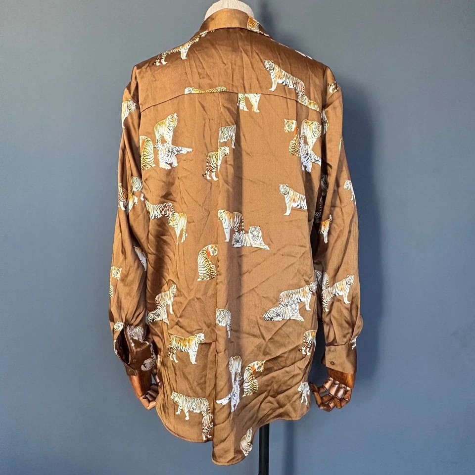 Camisa Zara Estampado Tigre Abotonada | Talla Mediana | Marrón Satinado Estampado Tigre Foto 3 de 4