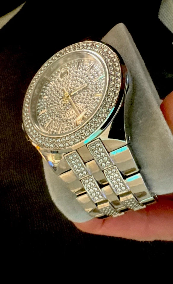 Reloj Bulova para hombre Phantom detalles de cristal esfera pavimentada 42 mm 96B235 $675 Foto 4 de 4