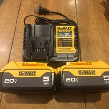 Dewalt 20V DCB205-2CK Starter Kit 2 DCB205 5.0 Batteries, Charger Free Shipping