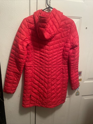 North Face Thermoball Damenjacke mit Kapuze Rot Größe S - Bild 7 von 15