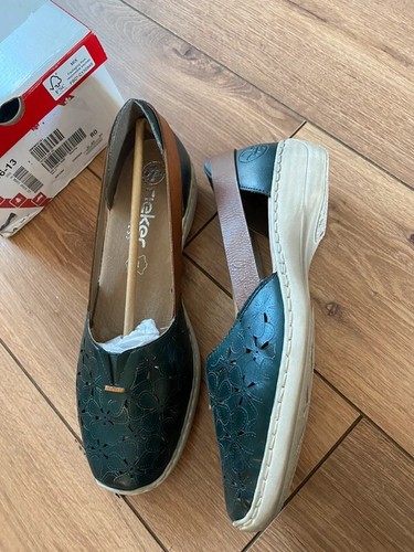 Mocassins femme Rieker 41356 talon compensé côtés ouverts cuir essence taille UK 6 - Photo 2/6