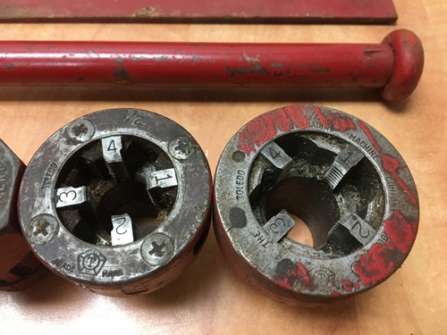 TOLEDO 00 Pipe Threading Tool Set 3/4" 1/2" 3/8" 1/4" 1/8" with Wood case - Picture 5 of 14