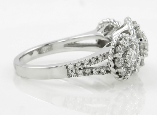 Anillo de compromiso de boda de oro blanco con racimo de 3 piedras de diamantes redondos de 1,51 quilates - Imagen 7 de 15