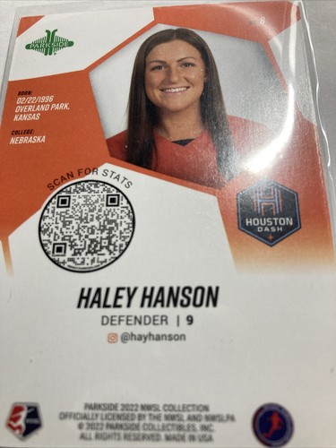 Haley Hanson - Imagen 2 de 2