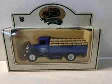 2000 Lledo Chevron Standard Oil Commemorative Die Cast 1934 Exploration Truck.