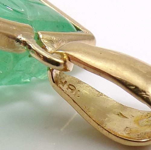 Vintage 18K Gelbgold Blume geschnitzt natürlicher grüner Turmalin Kuppel Anhänger LNE2 - Bild 7 von 7